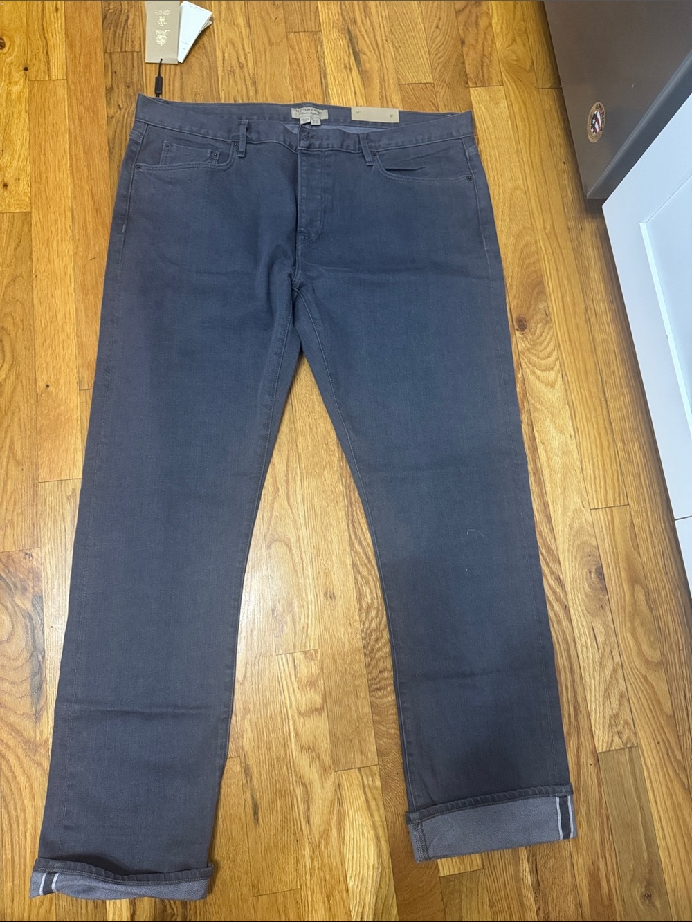 Dark Gray Men's straight leg Jeans
With light stretch